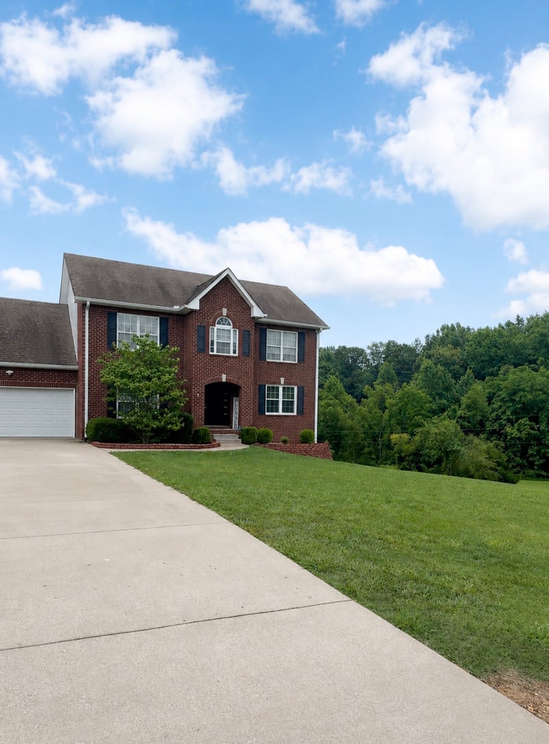 160 Lena Loop, Burns, TN 37029