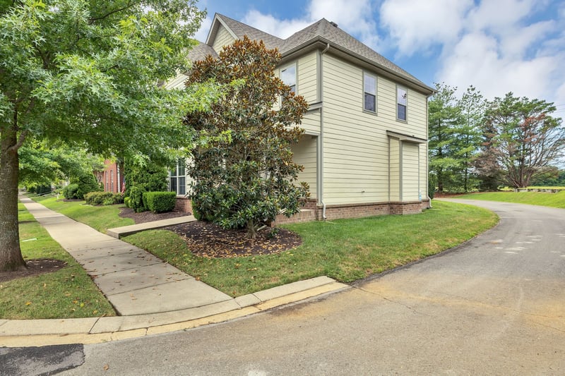 1511 Stokesly Dr, Murfreesboro, TN 37128