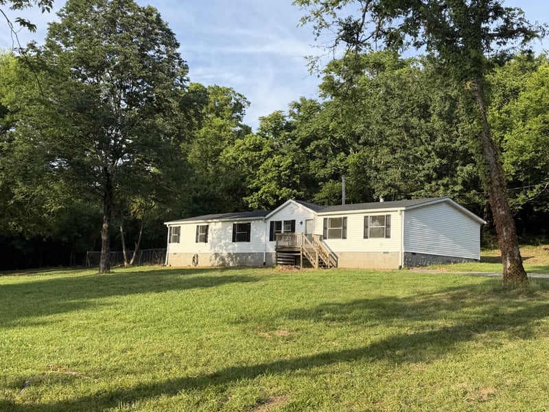 21 Vantrease Rd, Brush Creek, TN 38547