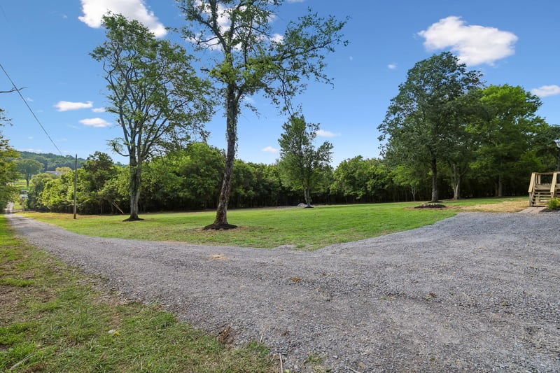 21 Vantrease Rd, Brush Creek, TN 38547