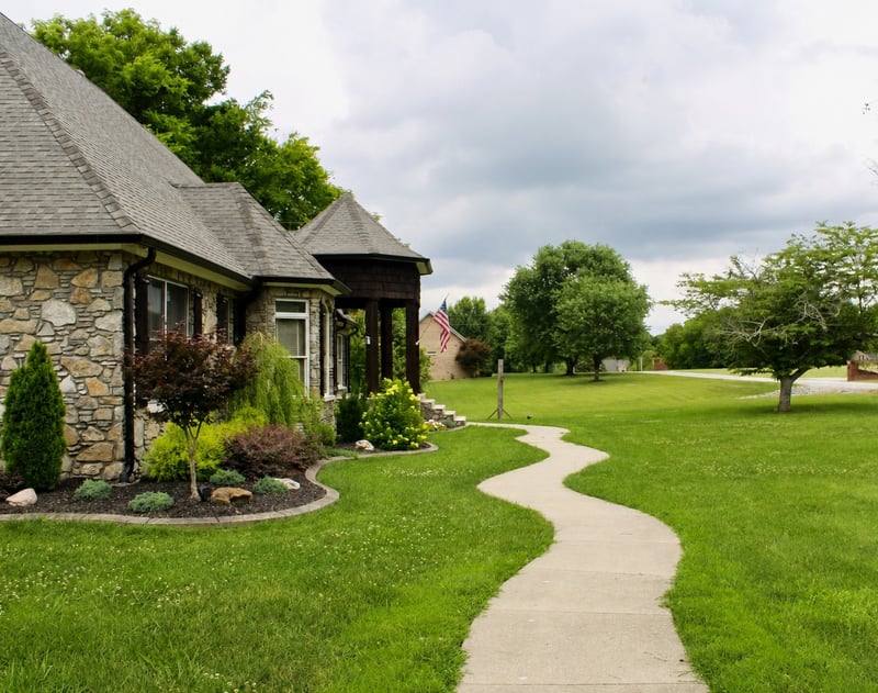 124 Poplar Dr, Brush Creek, TN 38547