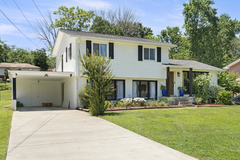 537 Rural Hill Rd, Nashville, TN 37217