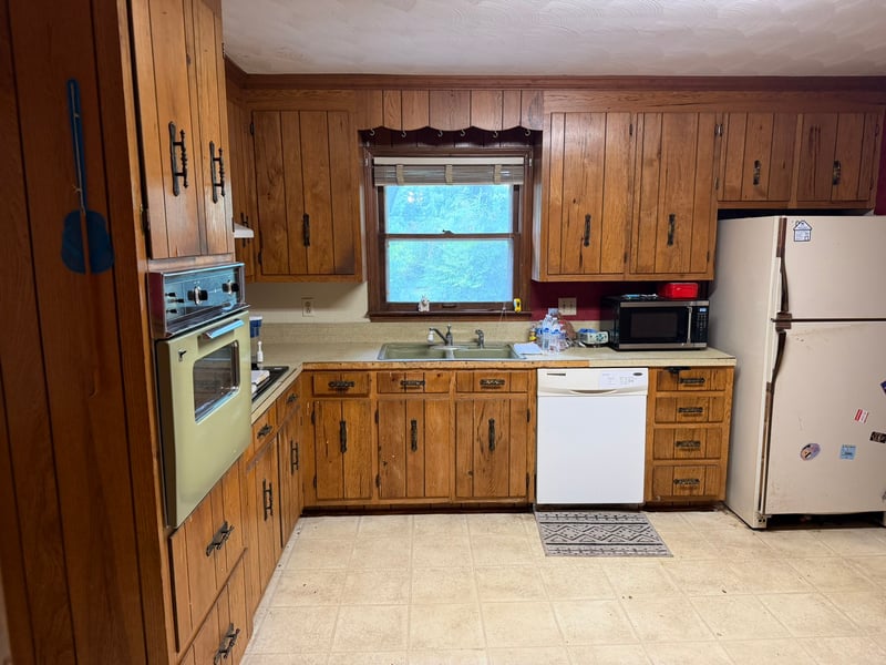 1423 Avon Rd, Murfreesboro, TN 37129