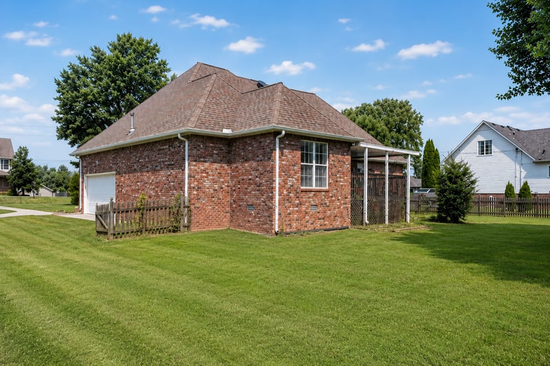 107 Honeysuckle Ct, Murfreesboro, TN 37129
