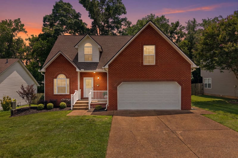 1272 Baker Creek Dr, Spring Hill, TN 37174