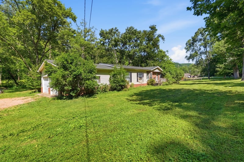 2420 Baker Rd, Goodlettsville, TN 37072