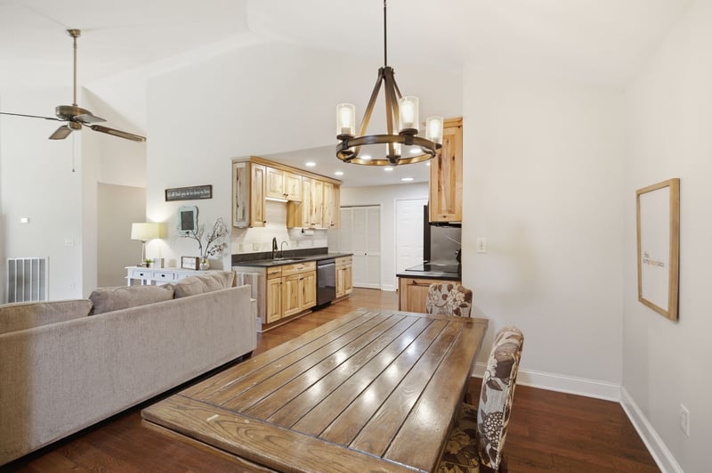 1061 Cliff White Rd, Columbia, TN 38401