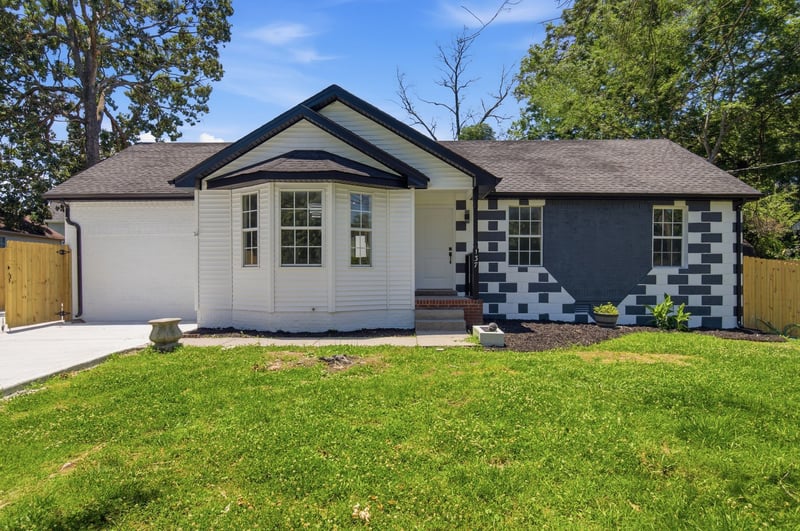 137 Nelson Dr, La Vergne, TN 37086