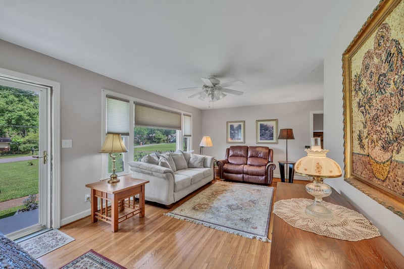 5016 Manuel Dr, Nashville, TN 37211