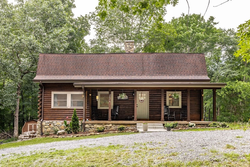 2076 Martins Chapel Church Rd, Springfield, TN 37172