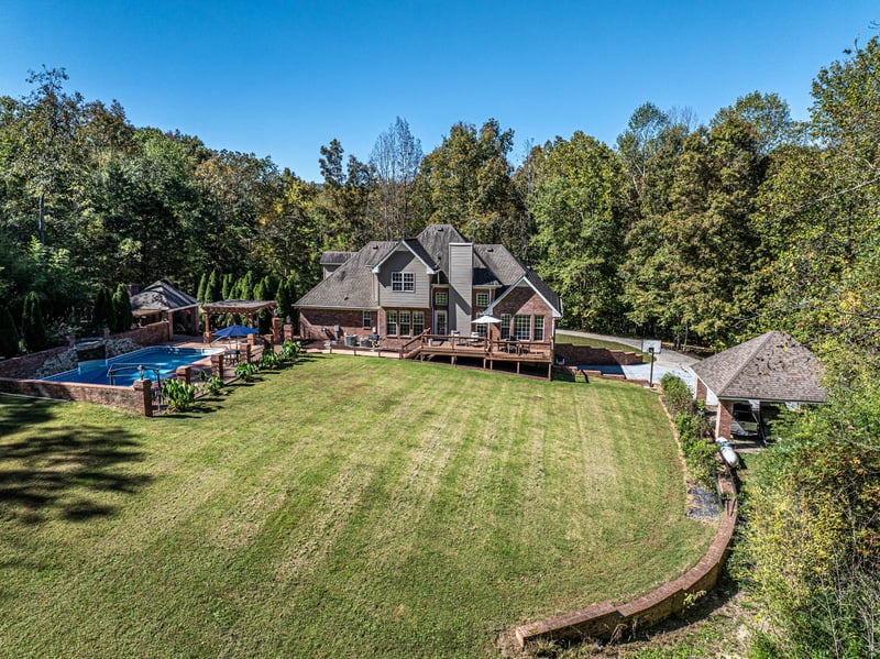 1194 Spann Rd, Charlotte, TN 37036