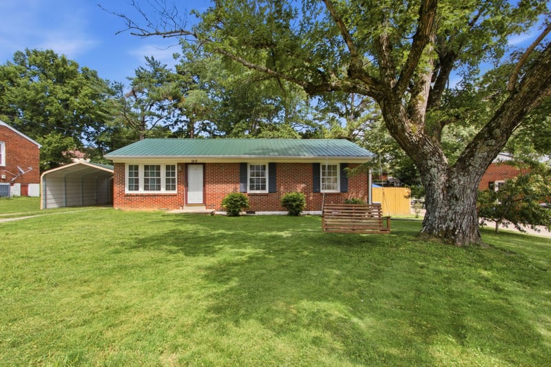 1919 Lynnwood Dr, Columbia, TN 38401