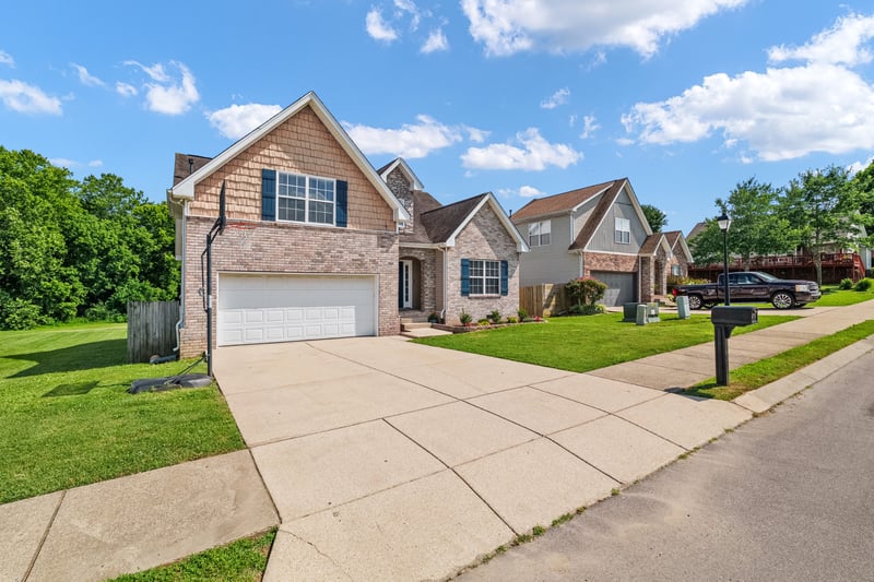 1504 Callender Rd, Spring Hill, TN 37174