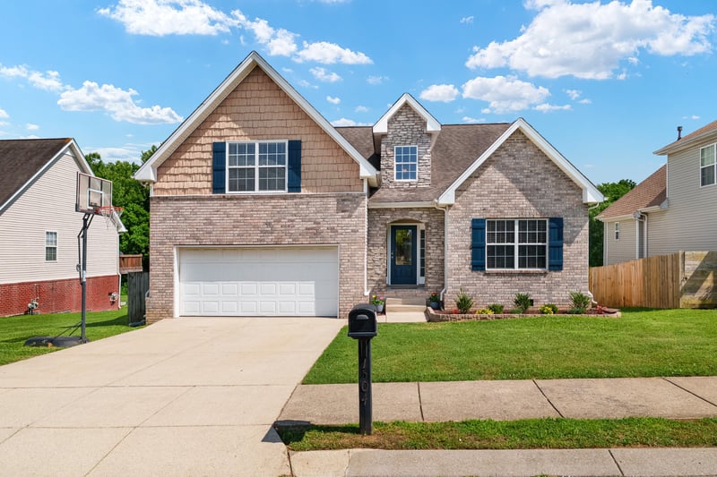 1504 Callender Rd, Spring Hill, TN 37174