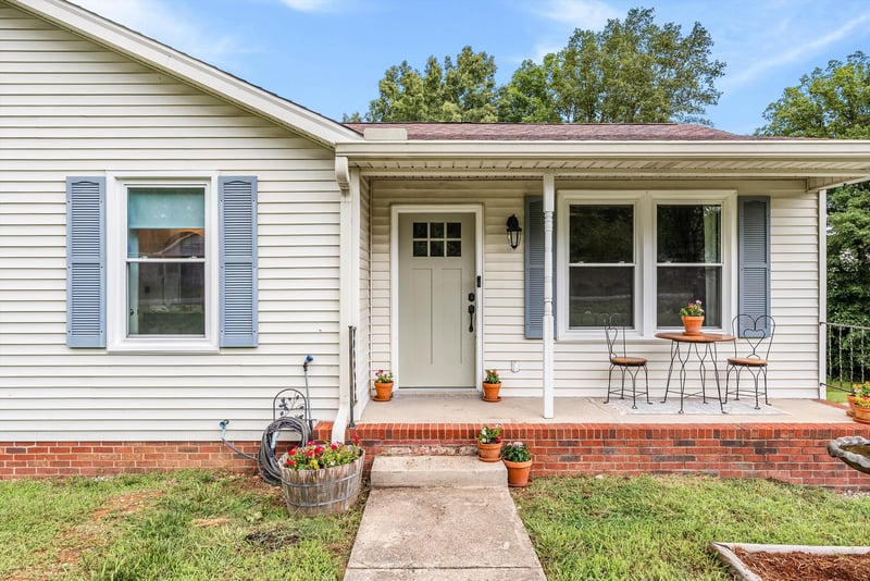 250 Old Columbia Rd, Dickson, TN 37055