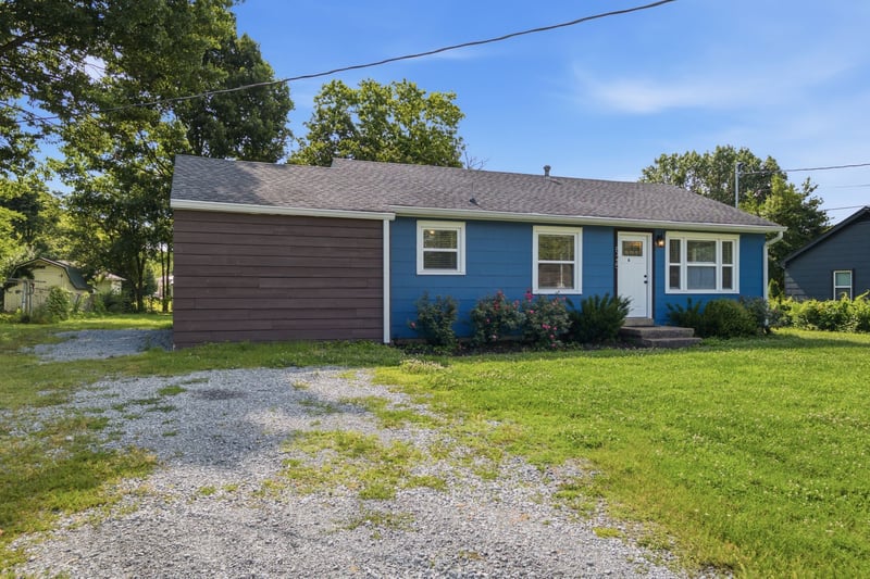 825 Spencer Ave, Gallatin, TN 37066