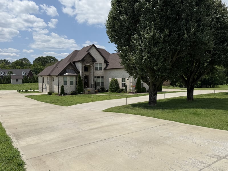758 Waldron Rd, La Vergne, TN 37086