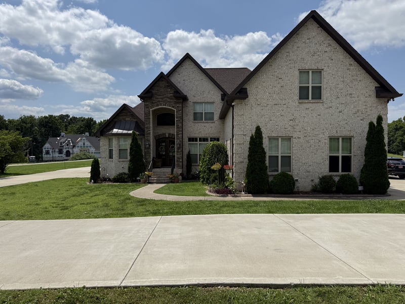 758 Waldron Rd, La Vergne, TN 37086