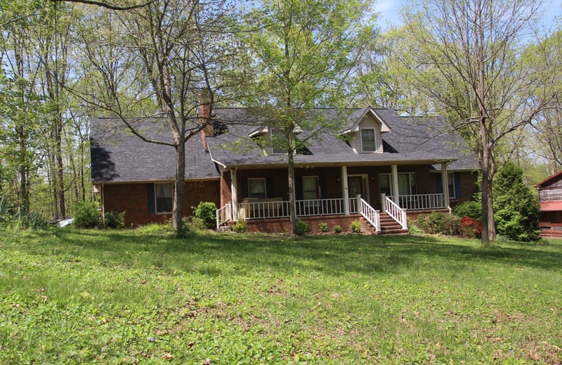 2544 Barwood Dr, Greenbrier, TN 37073