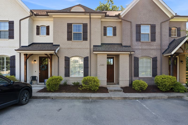525 Harpeth Park Dr, Nashville, TN 37221