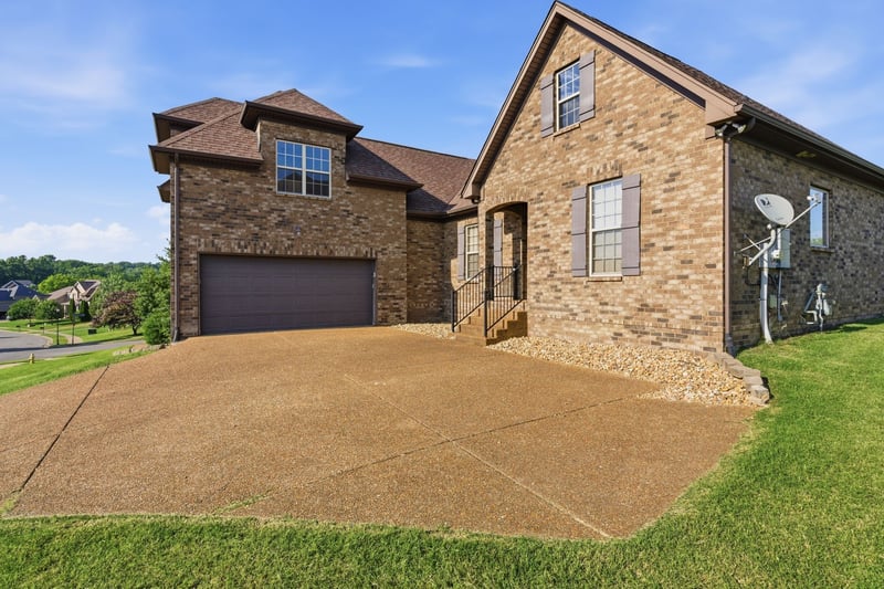 108 Shadowhaven Way N, Hendersonville, TN 37075