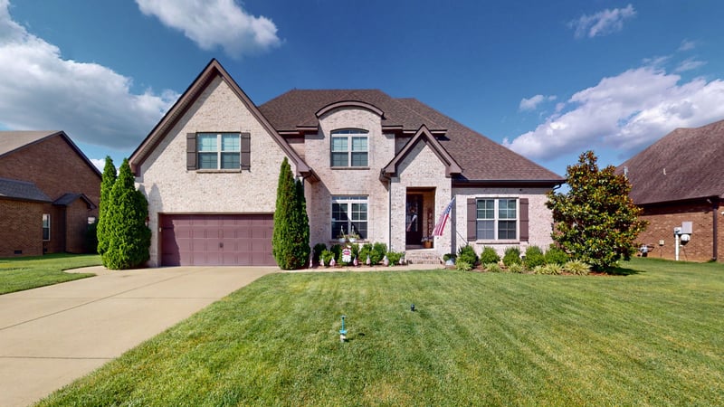 5709 Iverson Dr, Murfreesboro, TN 37127