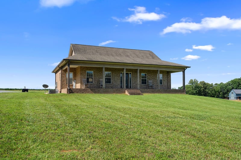 5812 Campbell Rd, Cross Plains, TN 37049