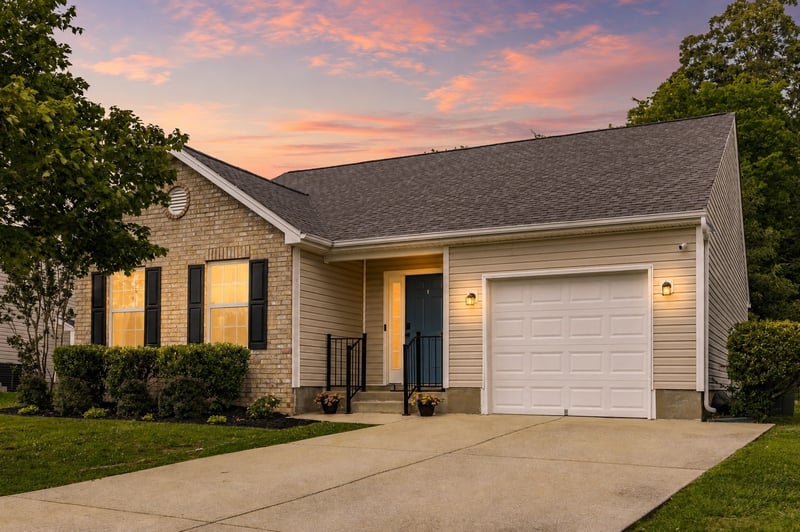 110 Dimaggio Dr, Springfield, TN 37172