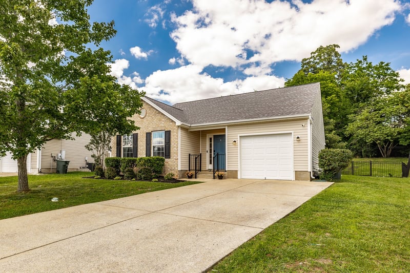 110 Dimaggio Dr, Springfield, TN 37172