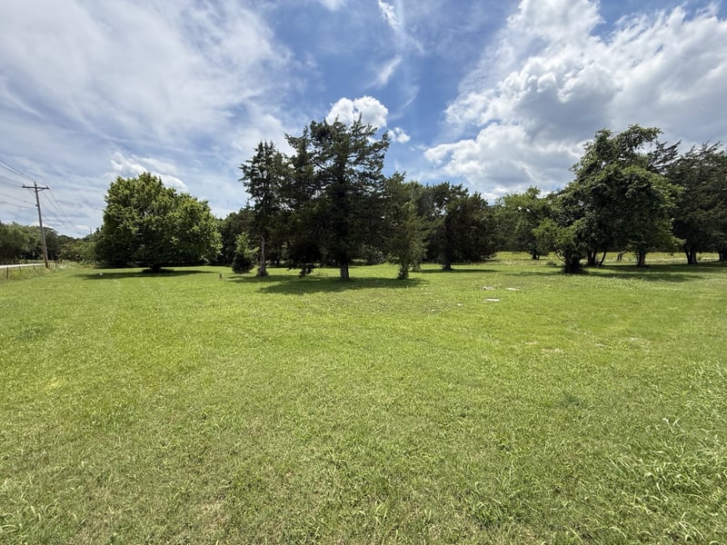 2300 Weeks Rd, Murfreesboro, TN 37127