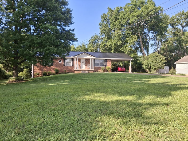 329 Pitts Ave, Old Hickory, TN 37138