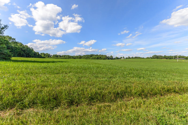 5 Poplar Ridge Rd, Chapmansboro, TN 37035