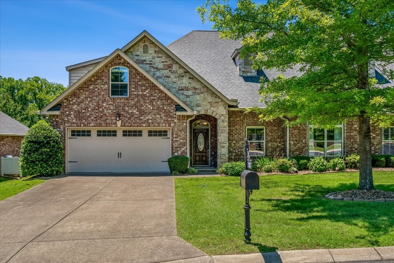 112 Silverstone Ln, Hermitage, TN 37076