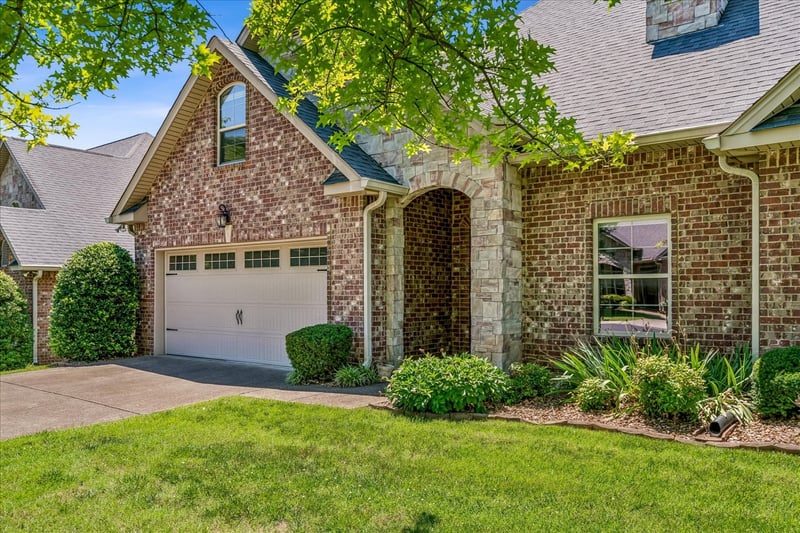 112 Silverstone Ln, Hermitage, TN 37076