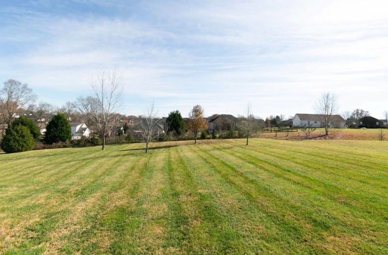 266 Glenda Ct, Pleasant View, TN 37146