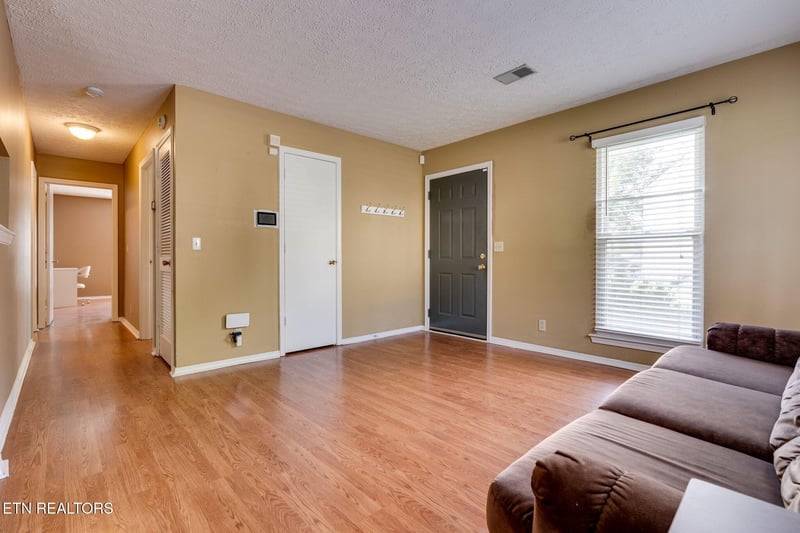 912 Rachels Pl, Hermitage, TN 37076