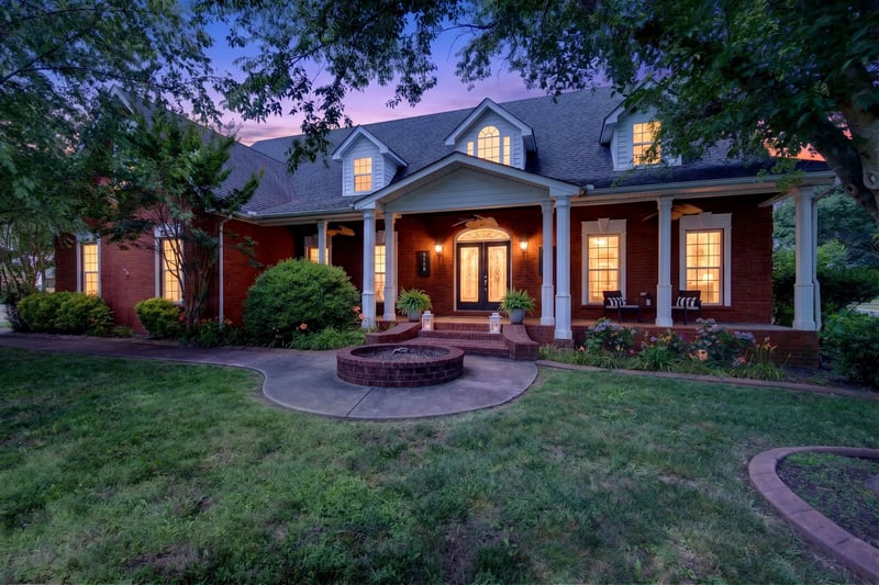 2356 Saint Andrews Dr, Murfreesboro, TN 37128