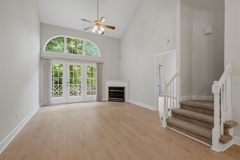 231 Green Harbor Rd #63, Old Hickory, TN 37138