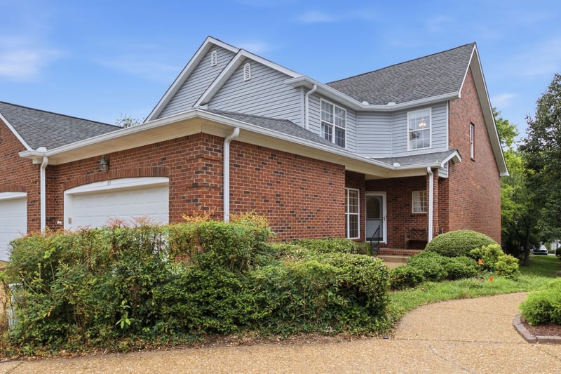 231 Green Harbor Rd #63, Old Hickory, TN 37138