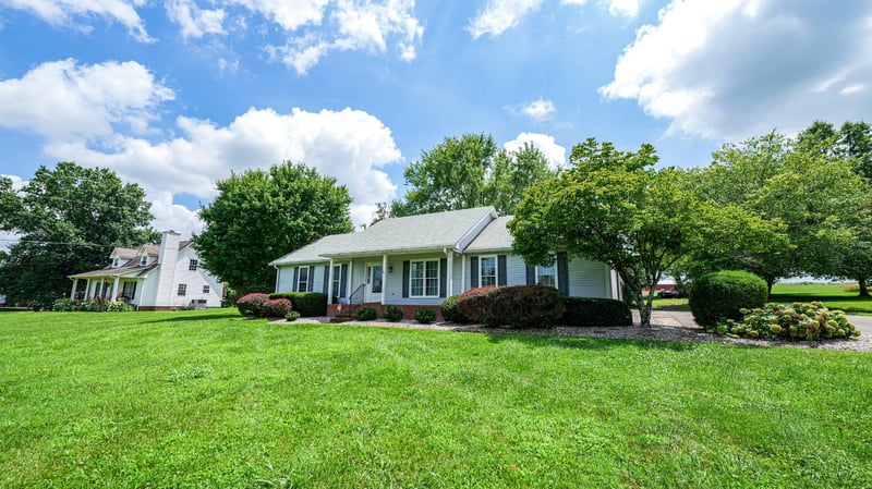 147 Flynn Rd, Gallatin, TN 37066