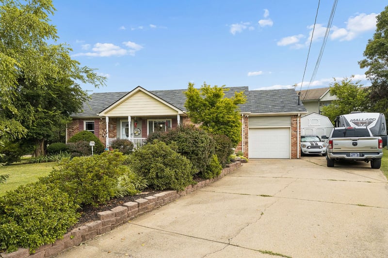711 Peppertree Ct, Smyrna, TN 37167