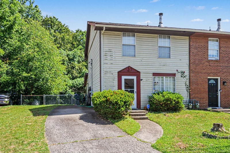 821 Netherlands Dr, Hermitage, TN 37076