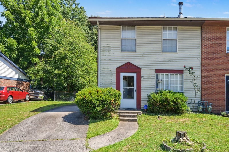 821 Netherlands Dr, Hermitage, TN 37076
