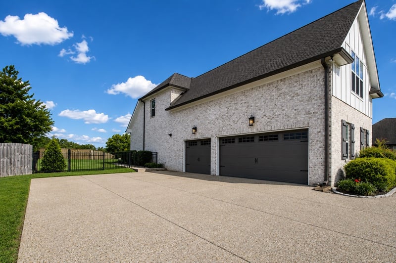 227 Amana Dr, Lebanon, TN 37087