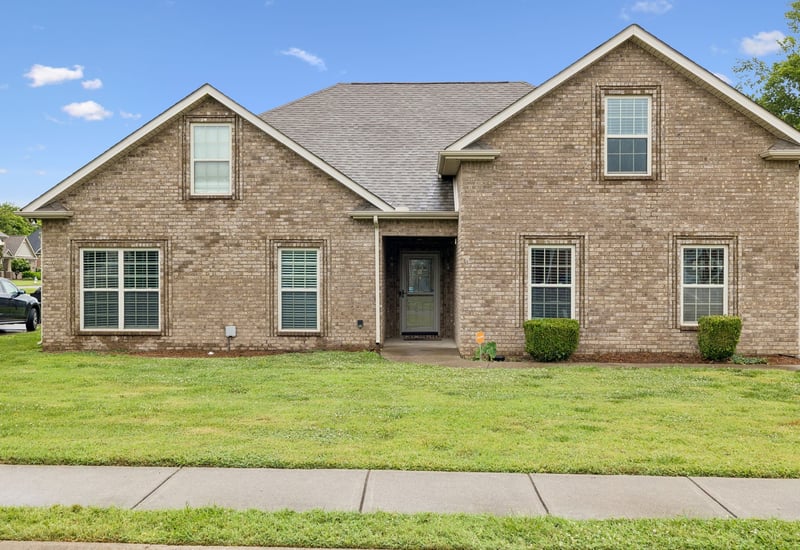 3610 Genoa Dr, Murfreesboro, TN 37128