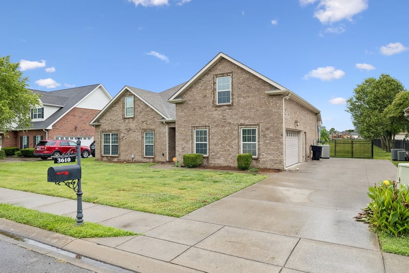 3610 Genoa Dr, Murfreesboro, TN 37128