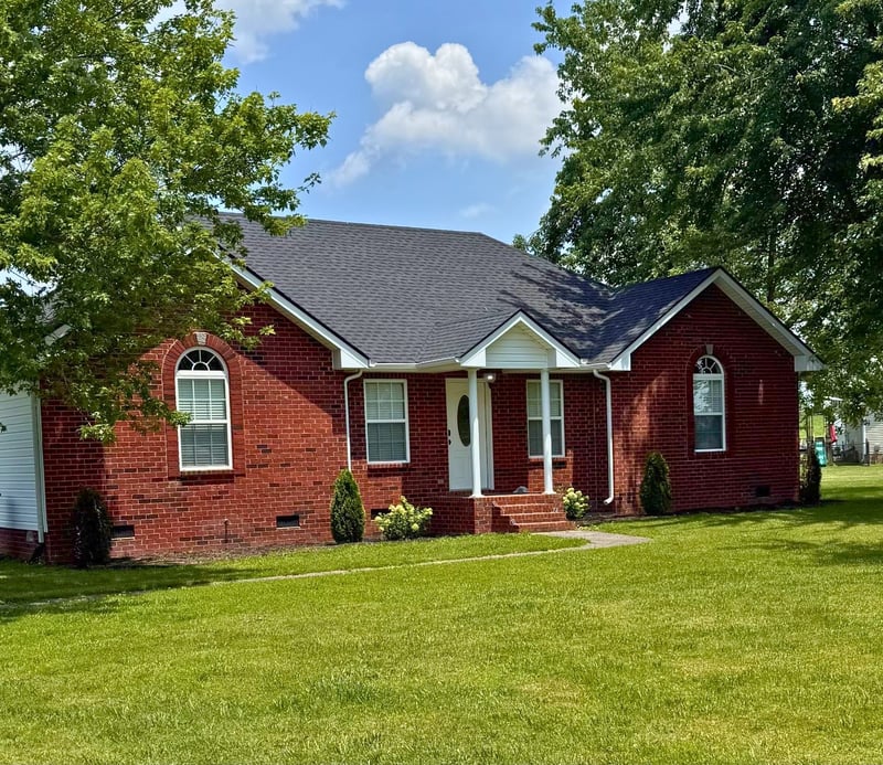 1197 Harve Brown Rd, Bethpage, TN 37022