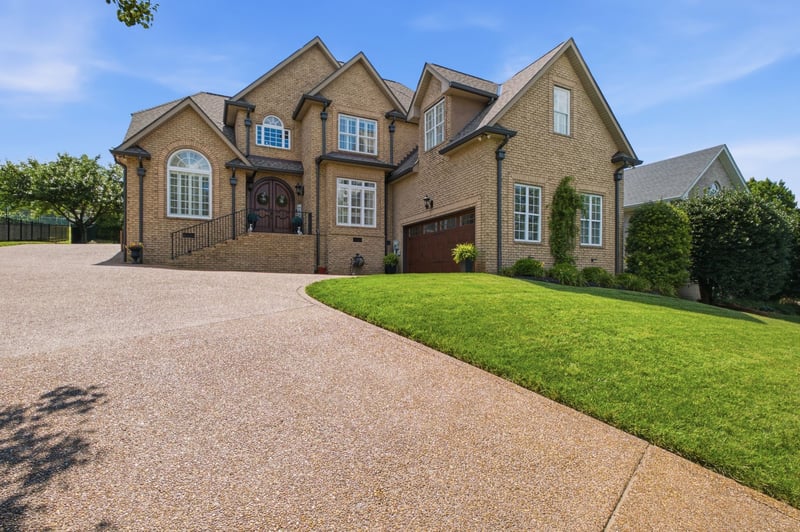 113 N Country Club Dr, Hendersonville, TN 37075