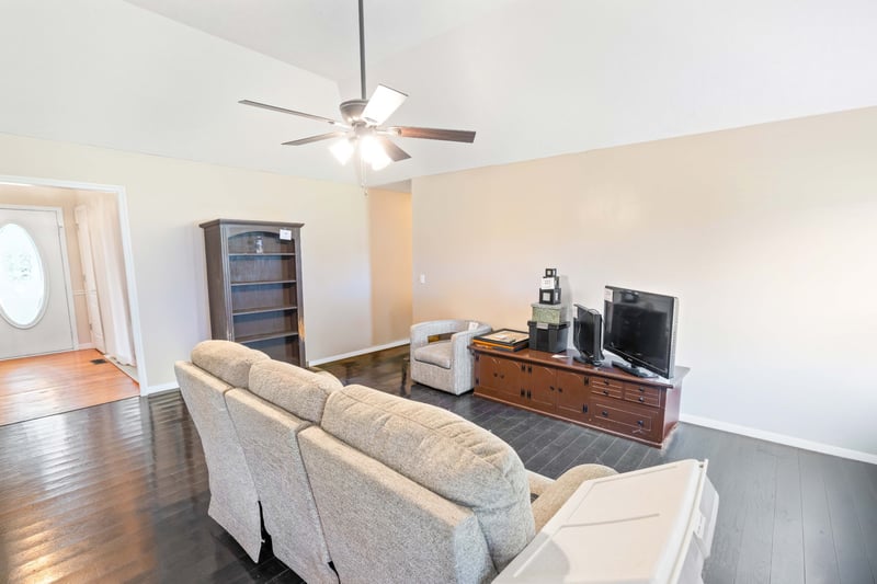 106 Marauder Ct, Murfreesboro, TN 37127