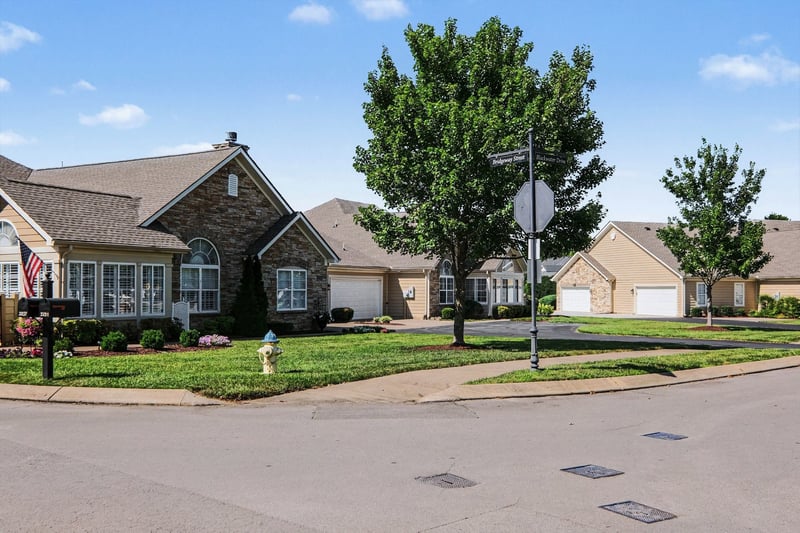 2231 Bridgeway St, Murfreesboro, TN 37128